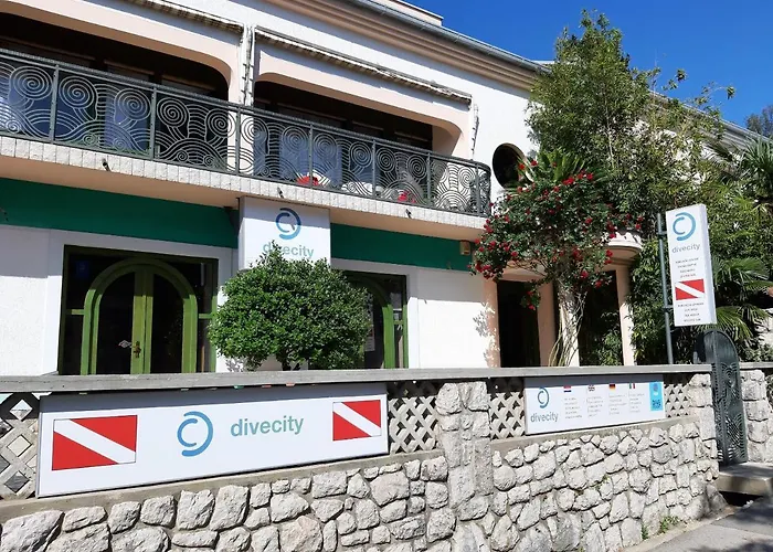 Apartments 30 M From The Beach